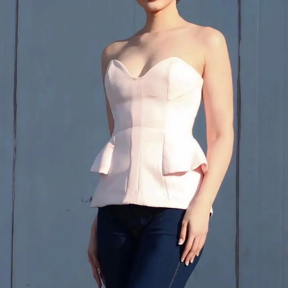 Finders Keepers Corset Top | Pink - Picture 2 of 9